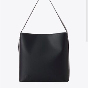 BEIS wicked tote in Glinda pink